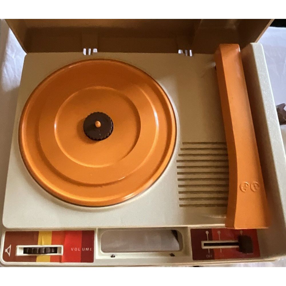 Tested VINTAGE Fisher~Price‎ #825 Phonograph Record Player - Picture 2 of 12